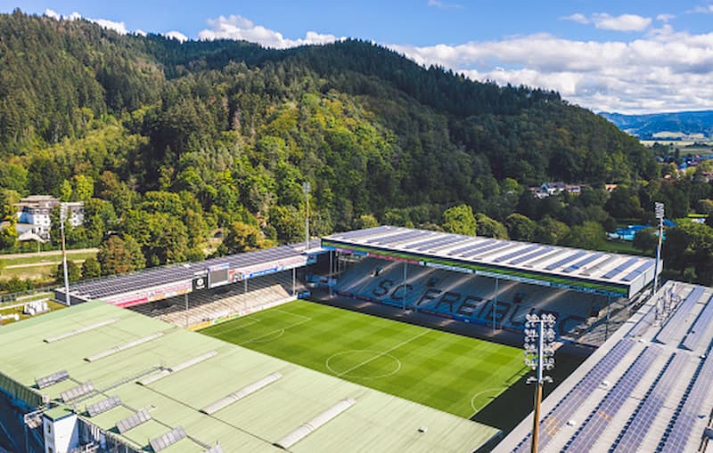 Sân vận động Europa-Park Stadion của CLB Freiburg